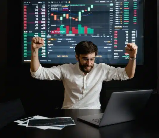 Trouvez le compagnon idéal pour vos premiers pas en trading grâce à notre guide des brokers débutant