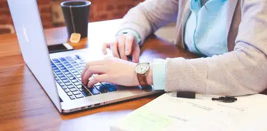 Comment ouvrir un plan d’épargne en action (PEA) ? Comment ouvrir un plan d'épargne en action (PEA) ?